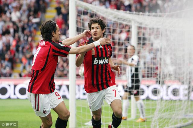  国际米兰冬窗豪购，锁定英超主力后卫  