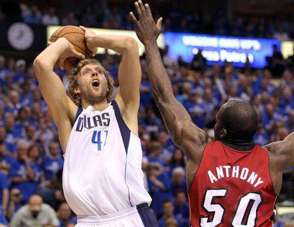  福克斯关键抢断锁定胜局，国王加时险胜活塞止连败  